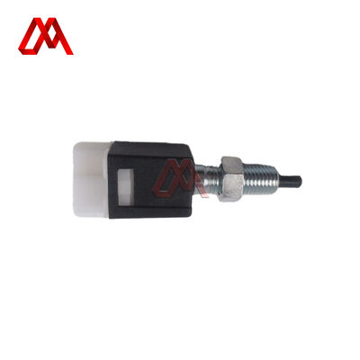 8973582480 8-97358248-0 Clutch Switch Isuzu Truck Body Parts For ISUZU NKR55 4JB1