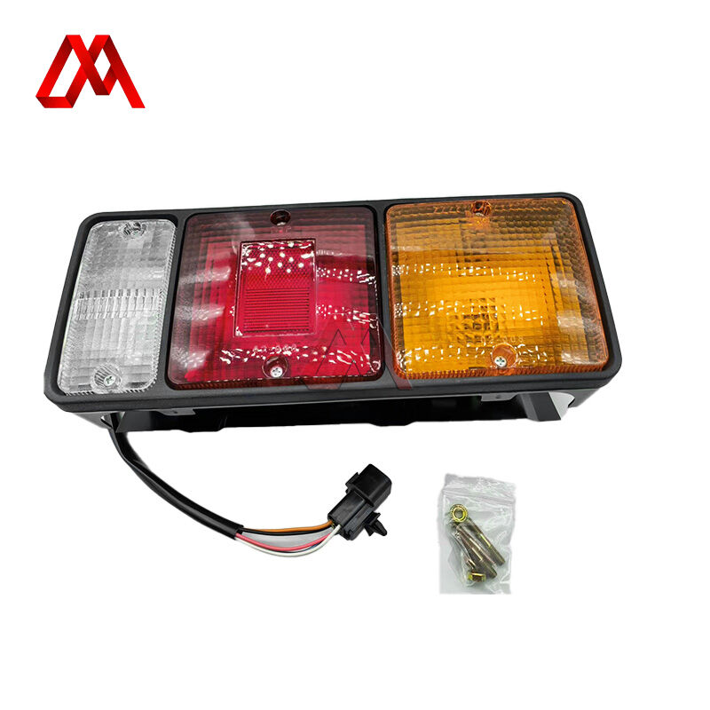 IZUMI MK485641 FE85 Right Rear Light For Mitsubishi Fuso Canter 